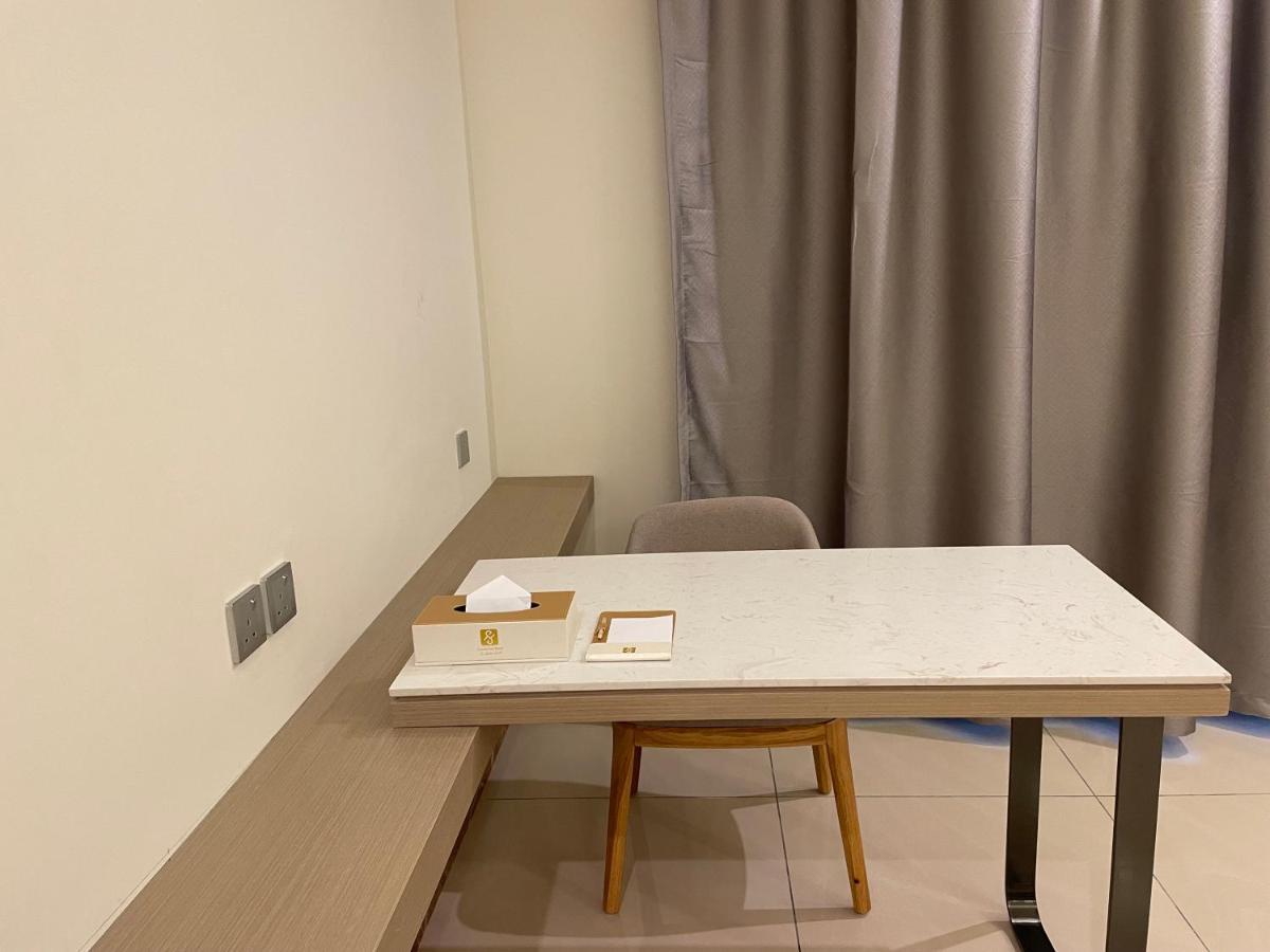 Season Inn Hotel_Al Hail Seeb Eksteriør billede